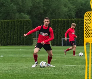 Kolejny Polak w Serie A. Iwo Kaczmarski opuszcza Raków Częstochowa