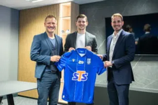 Kownacki tęskni za Lechem, Lech tęskni za Kownackim. Co stoi na przeszkodzie transferu?
