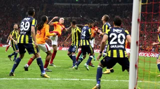 Mesut Özil odsunięty od składu
