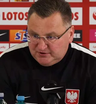 Trener Michniewicz ujawnił, kto zagra w środę przeciwko Walii! [Przewidywany skład]