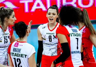 TAURON Liga 2022/23: ŁKS Commercecon Łódź zbił mistrza w hicie kolejki!