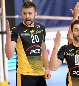 PlusLiga 2022/23: Trwa ligowy dramat PGE Skry! Dziewięciokrotni mistrzowie poza play-offami?!