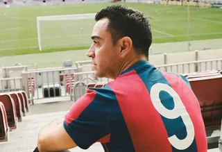 Wielki powrót legendy – Xavi wybiera Anglię i szokuje świat piłki. Premier League priorytetem!