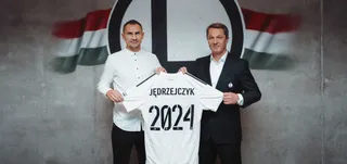 Legia Warszawa przedłużyła kontrakt z Arturem Jędrzejczykiem