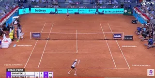Sabalenka wygrywa w Madrycie pokonując Świątek (Skrót video)