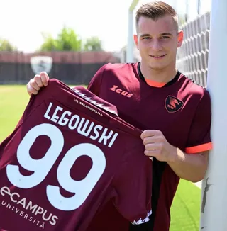 Mateusz Łęgowski we włoskiej Serie A! Pogoń i Salernitana potwierdziły transfer
