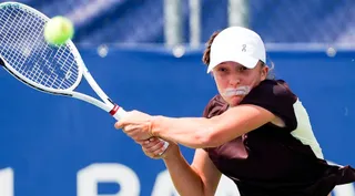 Nietypowy trening Igi Świątek z taśmą na ustach podczas przygotowań do Canadian Open