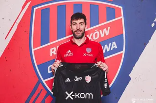 Raków Częstochowa: Dusan Kuciak dołączył do drużyny!