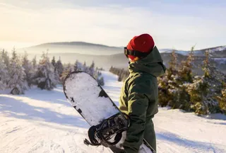 Deski snowboardowe - jak przygotować się do sezonu zimowego?