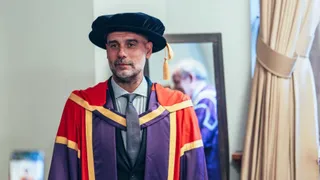 „Manchester stał się moim domem”. Guardiola po odebraniu tytułu doktora honoris causa