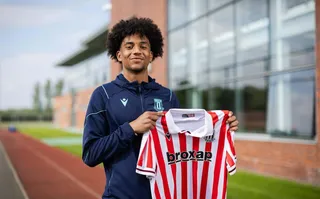 Kim jest Jaden Dixon? Ajax i Arsenal walczą o "nowego Timbera" z zaplecza Premier League