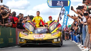 Kubica o wygranej w Le Mans: ekstremalny wysiłek, tylko dwie godziny snu i walka całego zespołu