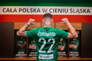 Negocjacje wisiały na włosku, ale dopięli swego! Polski skrzydłowy zagra w 2. Bundeslidze