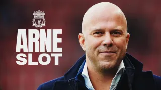 Z mistrzostwa do kryzysu w kilka miesięcy! Tajemnicza strategia Liverpoolu wobec Slota