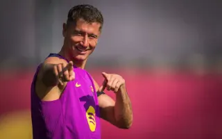 Szok w Barcelonie! Lewandowski pakuje walizki - klub podjął decyzję