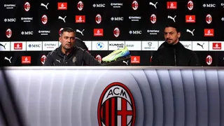 Sensacyjny powrót do Fenerbahce! Czy uratuje zespół Szymańskiego po klęsce Mourinho?