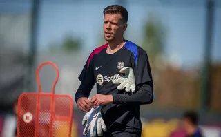 Mbappé, Messi, Neymar - wszyscy zatrzymani przez Szczęsnego, który i tak zawsze schodzi z boiska pokonany