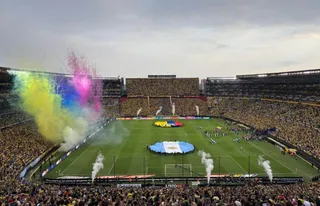 Czerwona kartka i brak Messiego - Argentina upada w Quito