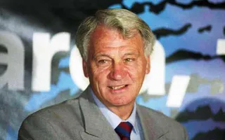 Człowiek, który nauczył Guardiolę trenowania - zapomniana historia Sir Bobby'ego Robsona