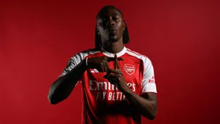 Liverpool pada, Arsenal czeka na swój moment - czy Eze rozwiąże problemy Artety?