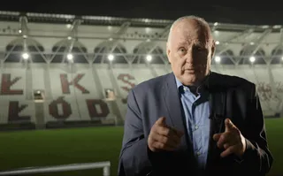 Barcelona w ogniu krytyki! Polski ekspert domaga się zwolnienia Flicka