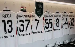 Trener Legii wyrzucony z boiska! Wielkie emocje w hitowym starciu z Rakowem