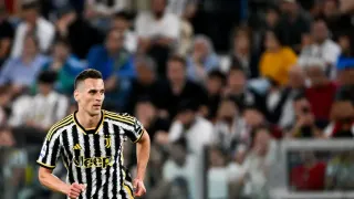 Milik na bocznym torze Juventusu! Dlaczego Polak nie zagra w Lidze Mistrzów?
