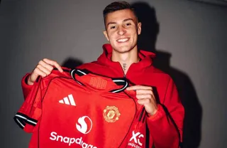 Sesko gorszy niż Antony? Kibice Manchesteru United miażdżą swojego napastnika po kompromitacji w derbach!