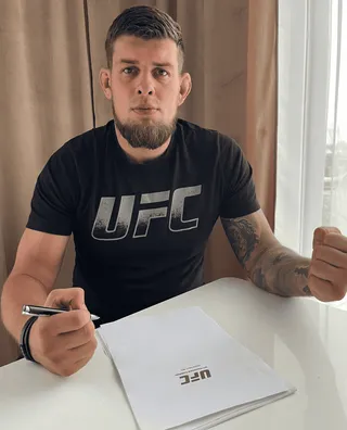 Kolejny polski zawodnik dołącza do UFC