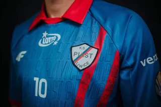 Piast zaprezentował koszulki na 80 lat klubu. Cena? Kibice nie będą zadowoleni!