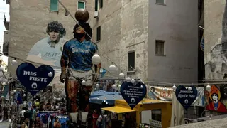 Chuligani przejęli Neapol! Szokujące starcia przed starciem Ligi Mistrzów (WIDEO)