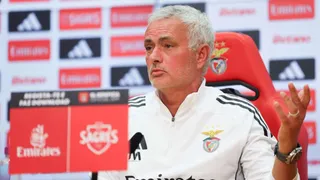 Mourinho śpi w szatni Benfiki – totalne szaleństwo czy genialna strategia?