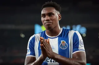 Thomas Frank szykuje ofensywę za 130 mln – dwa transfery, które wstrząsną Premier League