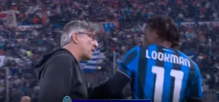 Ivan Jurić szarpał Lookmana przy linii bocznej. Interweniowała ławka! [WIDEO]