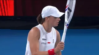 Iga Świątek - Anna Kalinska: Kto wygrał? Wynik, skrót meczu i statystyki! Kiedy i z kim kolejne spotkanie? (24 stycznia 2026)