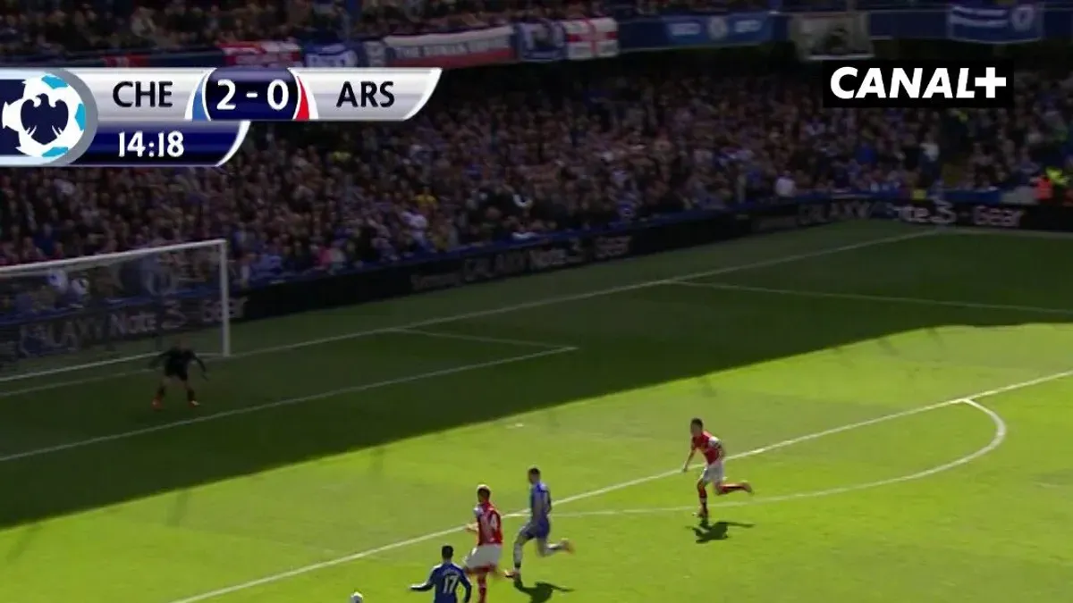 A pamiętacie, jak sędzia Andre Marriner pomylił zawodników Arsenalu? Oglądaj Premier League w CANAL+: