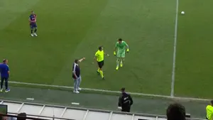 Absurdalne sceny w hiszpanii! Bramkarza Realu Zaragoza totalnie odkleiło!