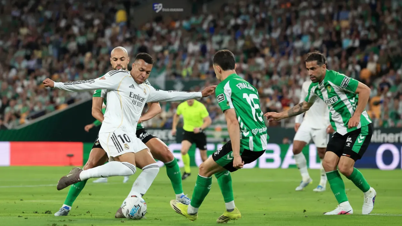 Afera w Realu Madryt. Kylian Mbappe puścił nerwy, otoczenie piłkarza przerywa milczenie