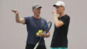 Agassi o końcu współpracy Sinnera z Cahillem. W tle plotki o Ferrero