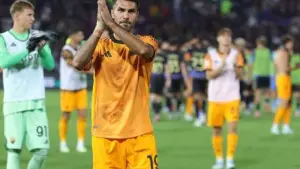 Agent Celika przerywa milczenie. Juventus nie dogadał się z obrońcą Romy