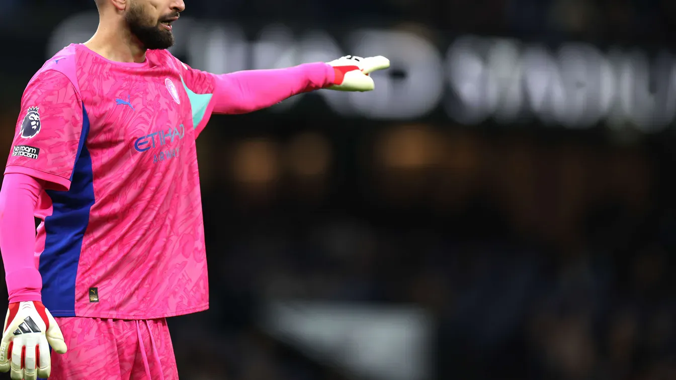 Agent Donnarummy uspokaja: chaos w Manchesterze City niczego nie zmieni