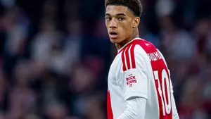 Ajax nie chce sprzedać Aarona Bouwmana. Newcastle musi poczekać