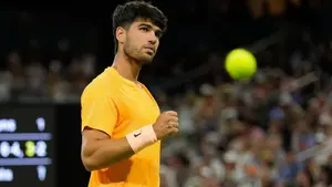 Alcaraz ucieka reszcie świata? Isner studzi emocje, ale inni widzą już przepaść