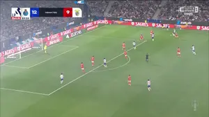 Ale gol hwanga! Nie było to łatwe do skończenia, ale Koreańczyk zrobił to po prostu idealnie! Porto - Benfica