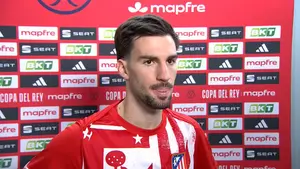 Alex Baena po meczu Barcelona – Atlético. Jak to jest przegrać 0:3, ale cieszyć się, jak ze zwycięstwa? Posłuchajcie roz