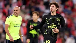 Álvarez kończy współpracę z agentem po fiasku transferu do Barcelony