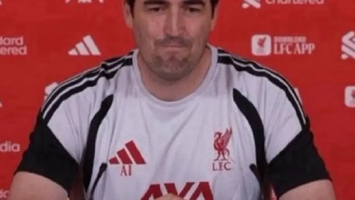 Andoni Iraola podjął decyzję w sprawie przyszłości Curtisa Jonesa w Liverpoolu