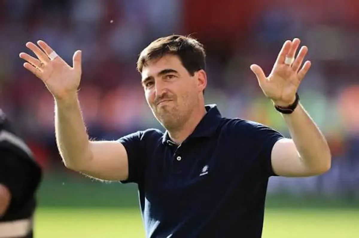 Andoni Iraola rozchwytywany. Hiszpan wybiera między Bundesligą a Premier League