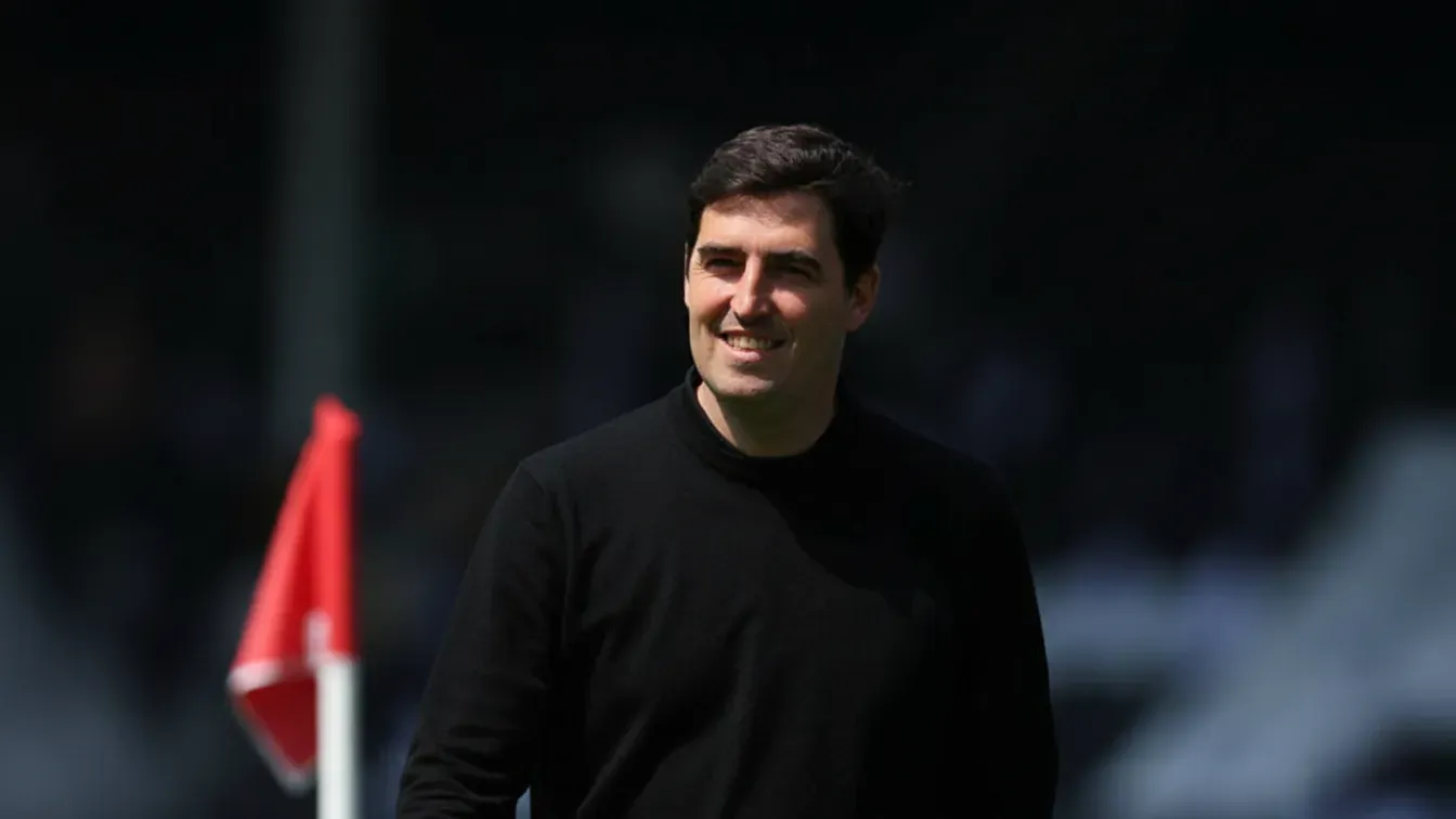 Andoni Iraola traci cierpliwość. Trener Liverpoolu domaga się transferu gwiazdy Premier League