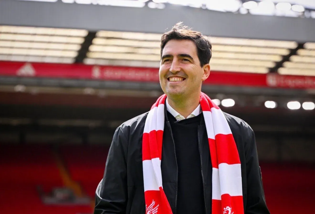 Andoni Iraola zapowiada transfery. Liverpool ma problem z kadrą
